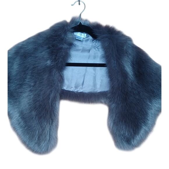 Tevolio Accessories - Tevolio Faux Fur Wrap Elegant Grey Bridal Stole Shrug Capelet Shawl Old Money